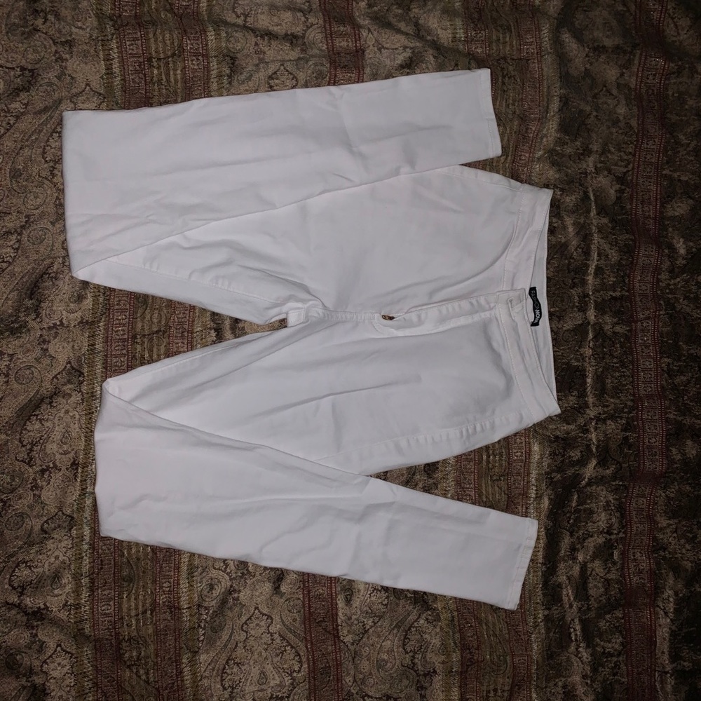 White high waisted jeans